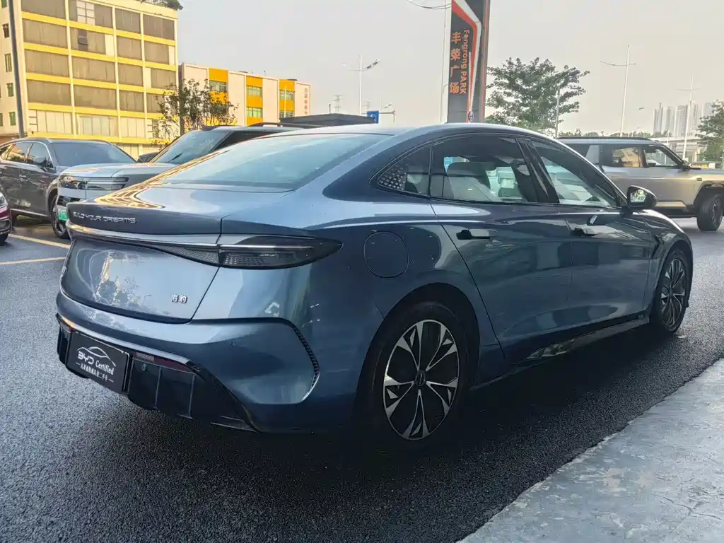 BYD Seal — фото 7