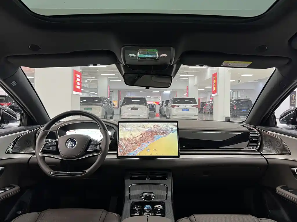 BYD Han — фото 8