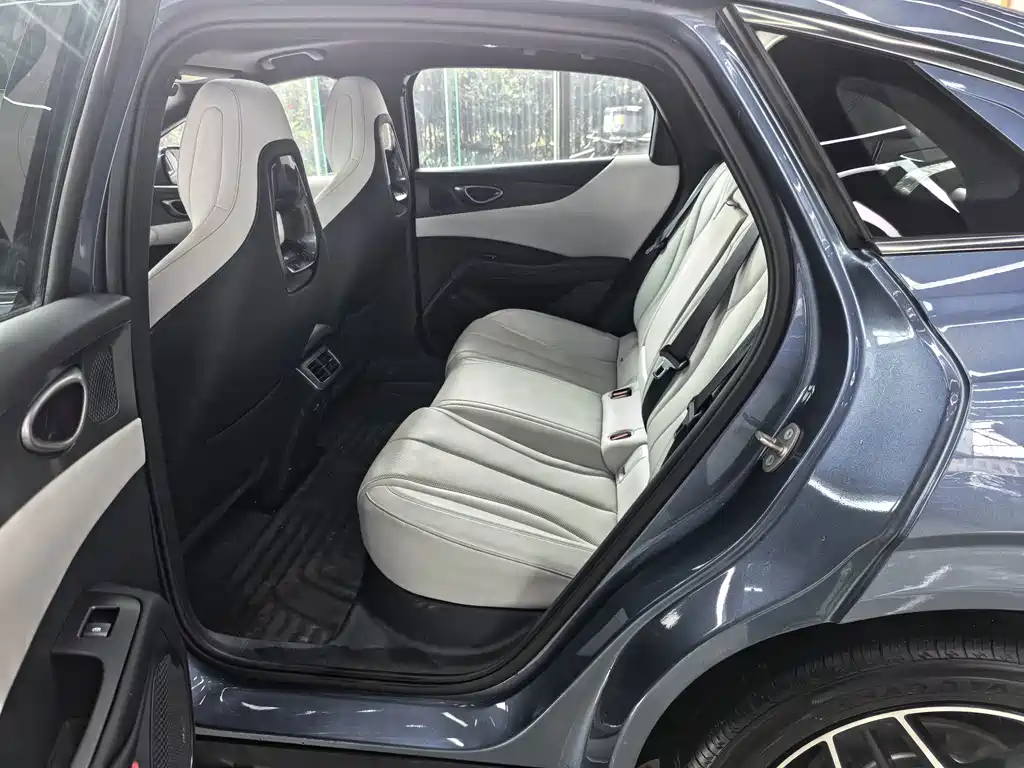 BYD Seal 06 — фото 10
