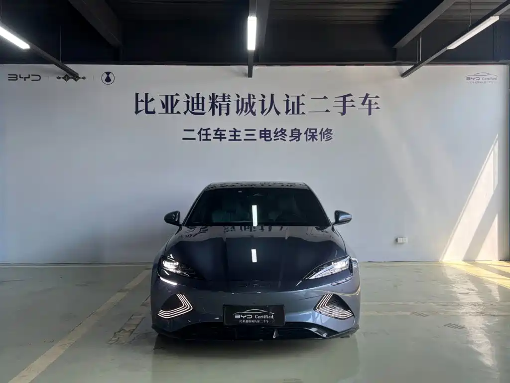 BYD Seal — фото 2