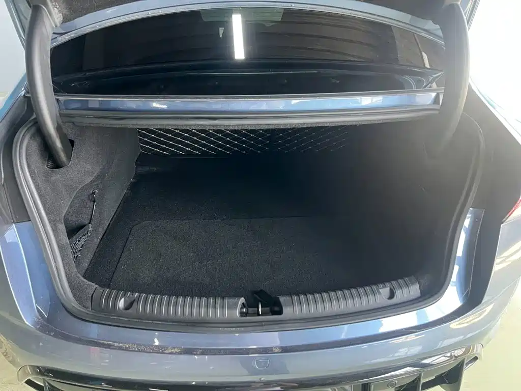 BYD Seal — фото 18