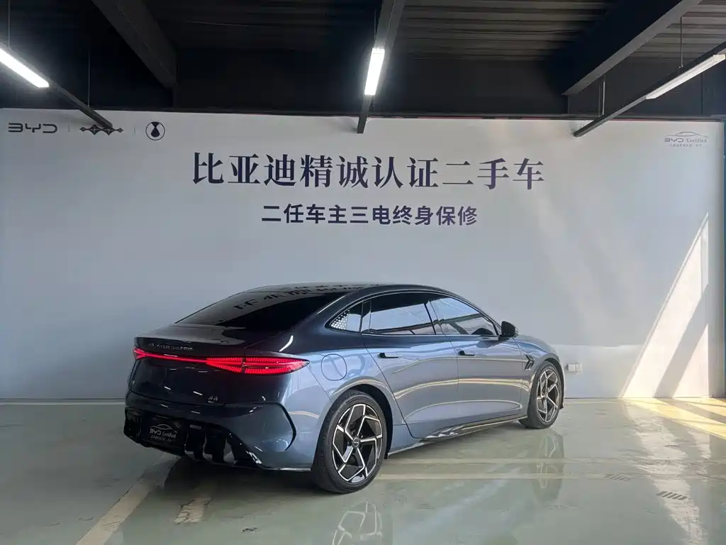 BYD Seal — фото 4