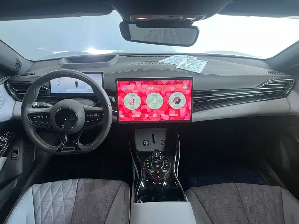 BYD Seal — фото 6