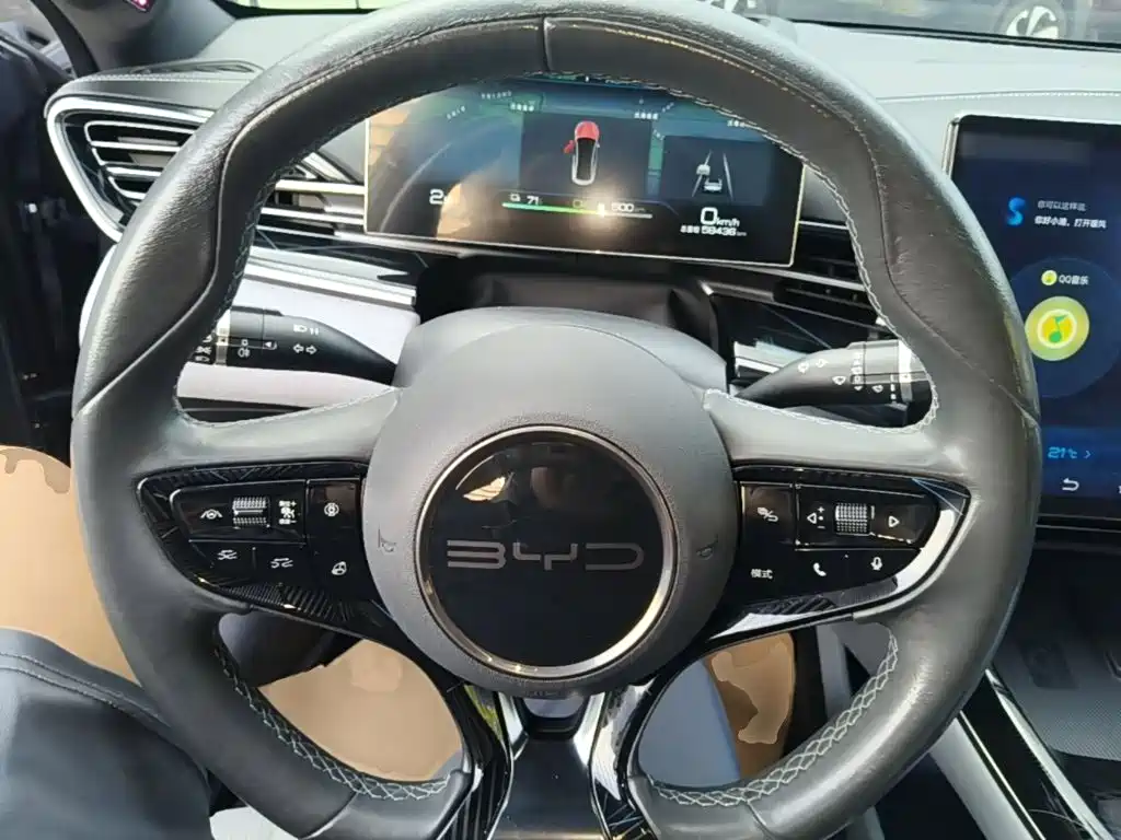 BYD Seal — фото 11