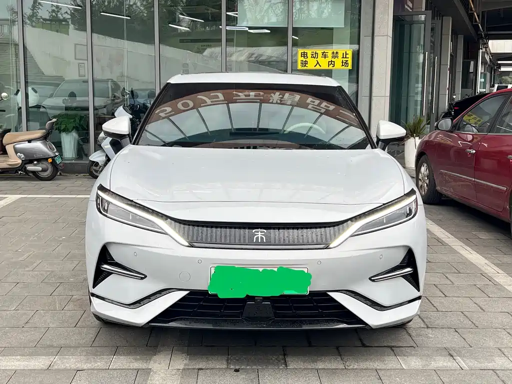 BYD L EV — фото 2