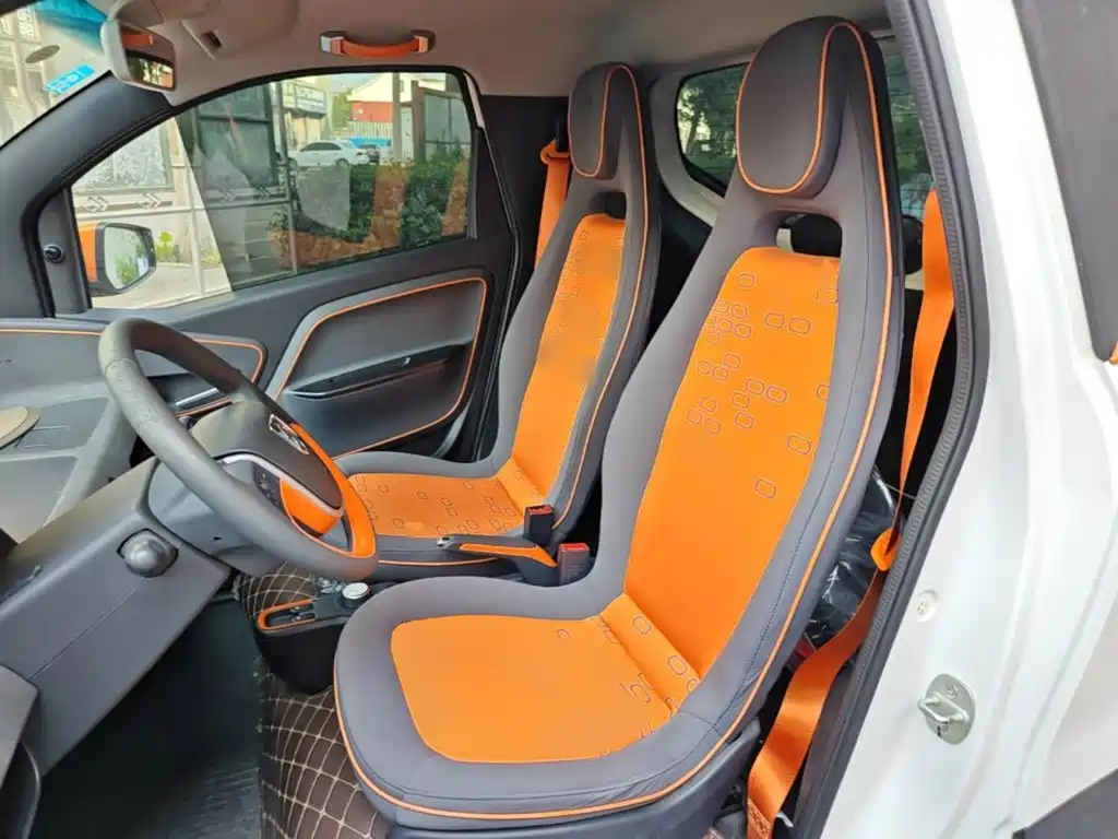 Baojun E100 — фото 17
