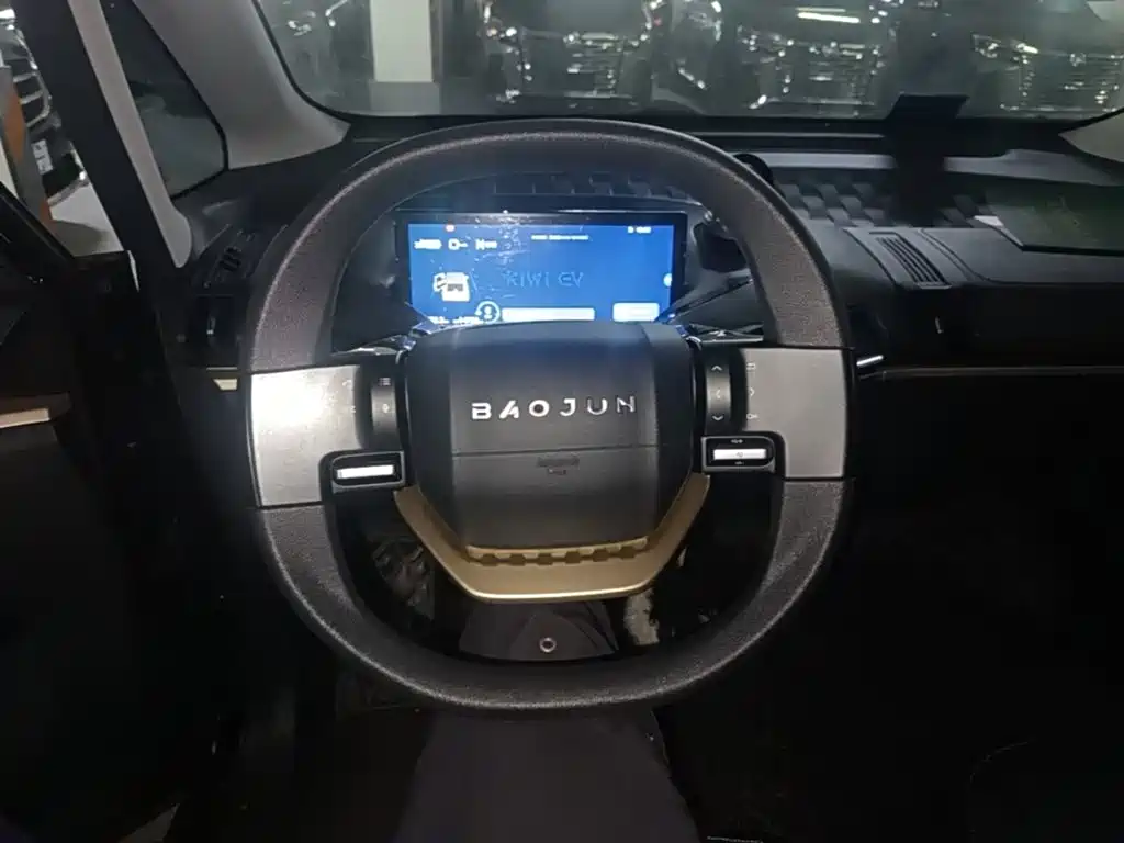 Baojun KiWi EV — фото 11