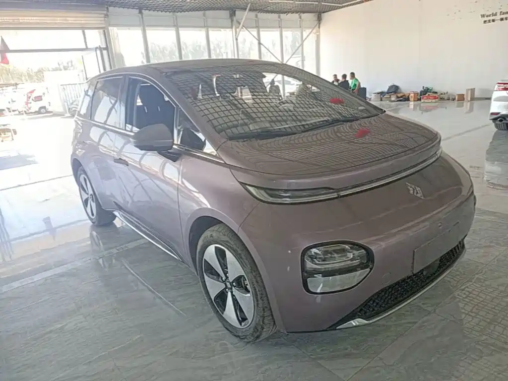 Baojun Yunduo — фото 4