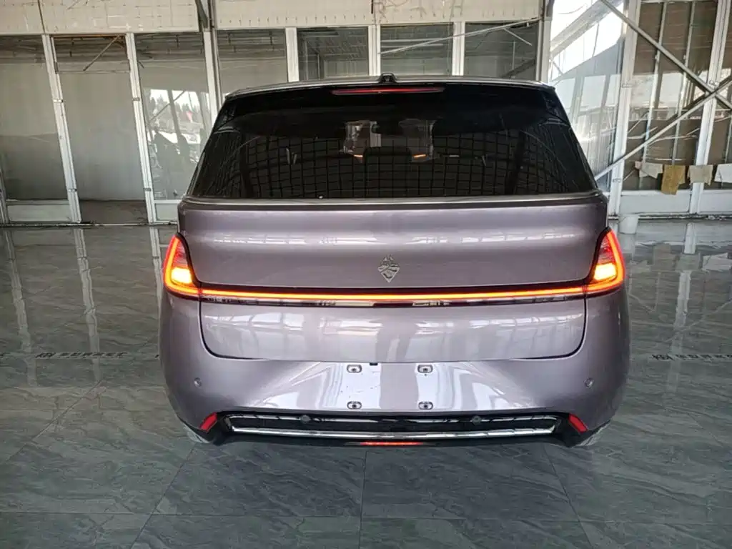Baojun Yunduo — фото 6
