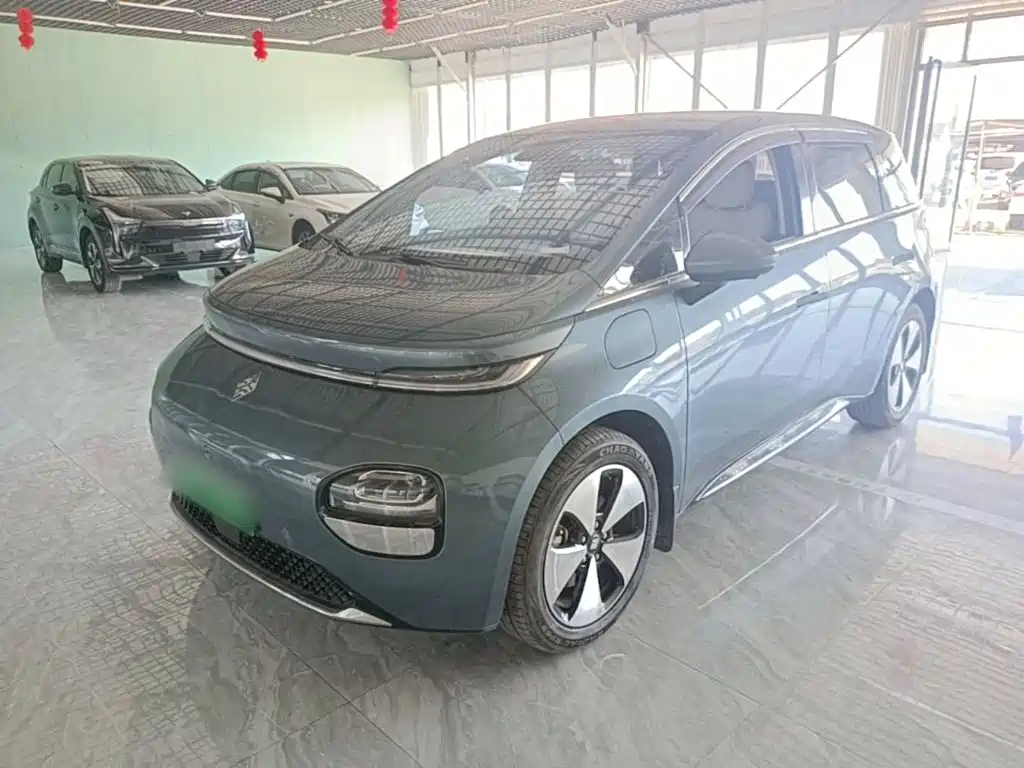 Baojun Yunduo — фото 2