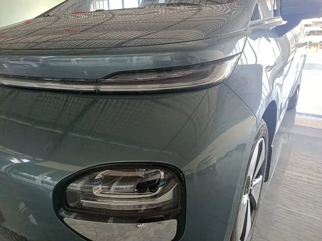 Baojun Yunduo — фото 24