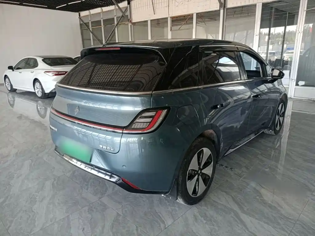 Baojun Yunduo — фото 7