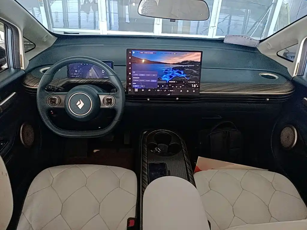 Baojun Yunduo — фото 10