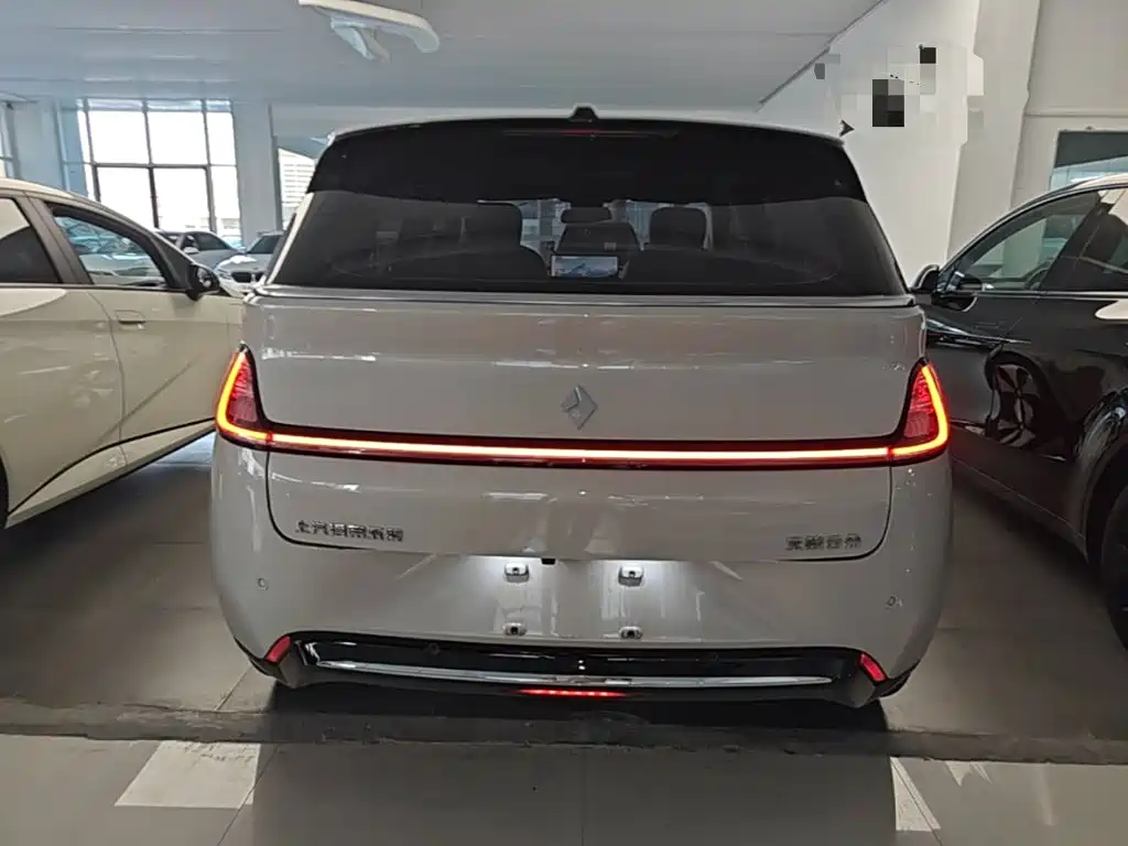 Baojun Yunduo — фото 6