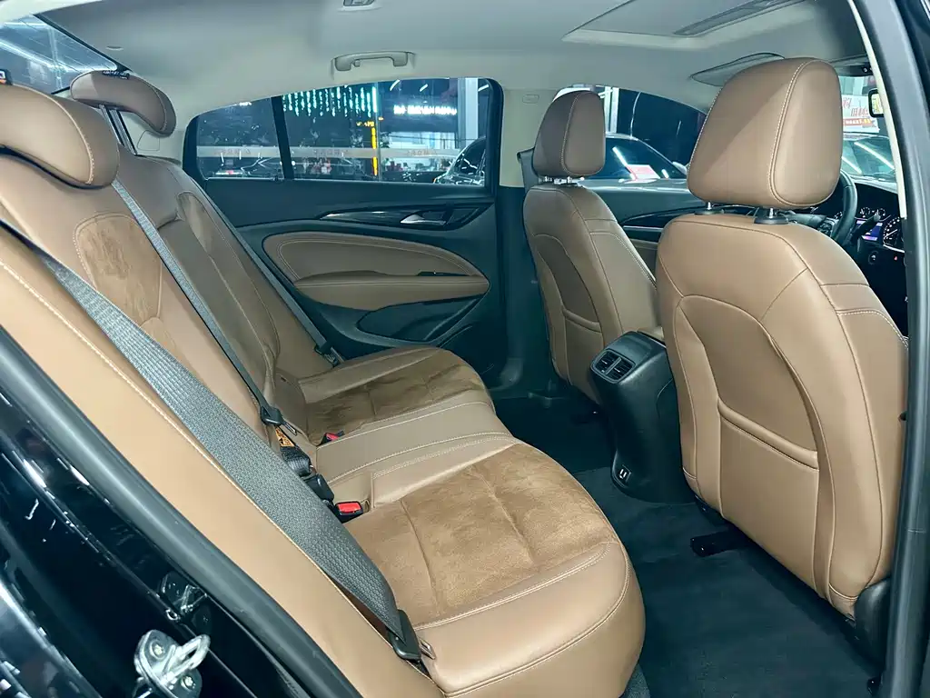 Buick Regal — фото 11