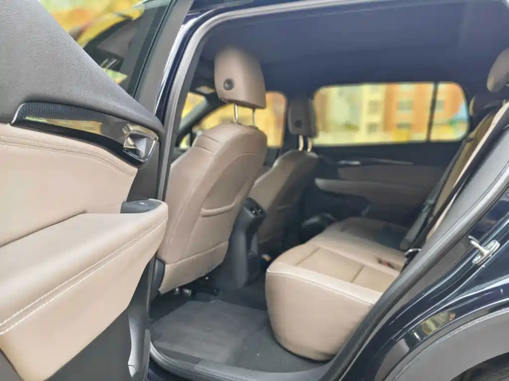 Buick Envision Plus — фото 11