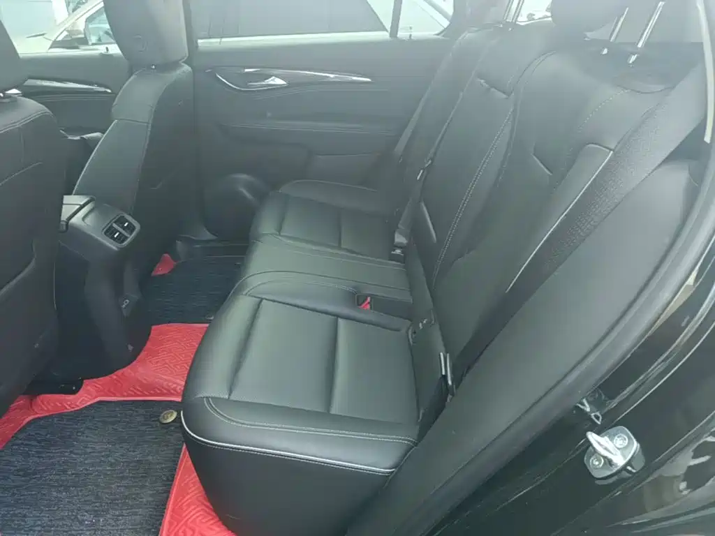 Buick Envision Plus — фото 17