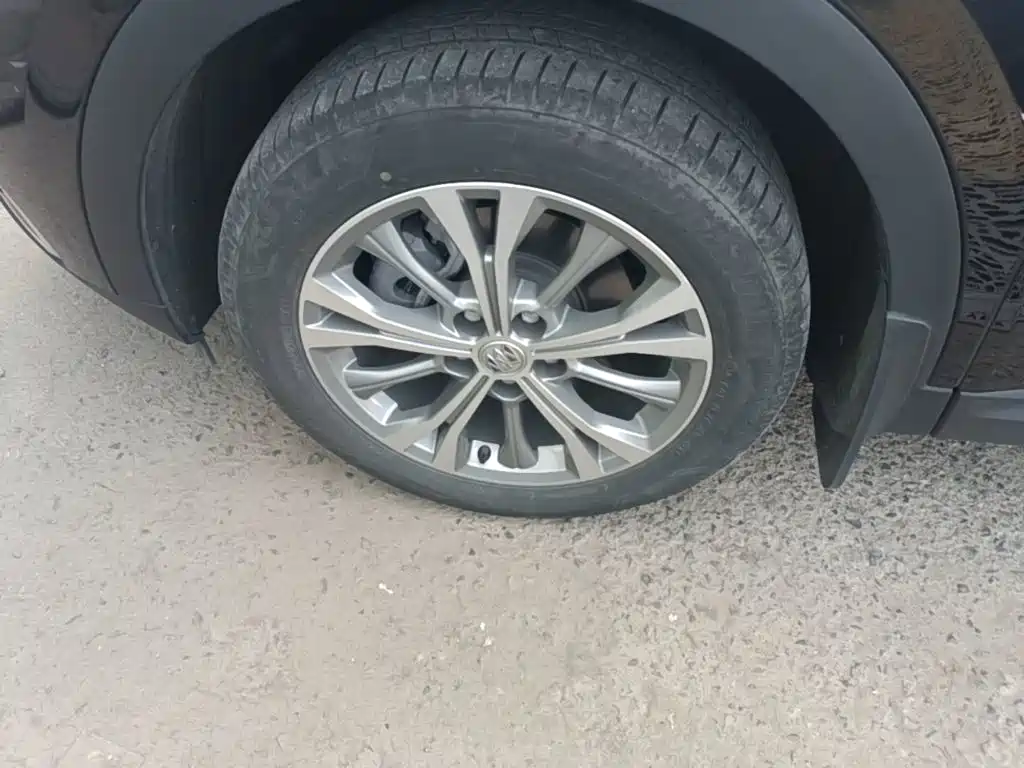 Buick Envision Plus — фото 23