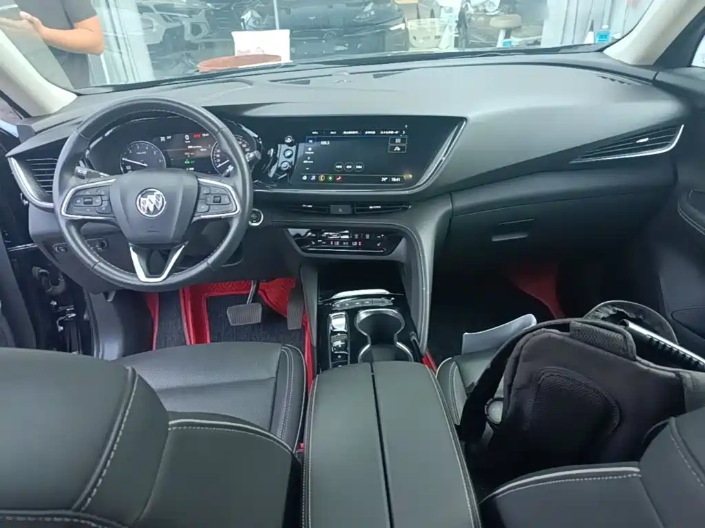 Buick Envision Plus — фото 10