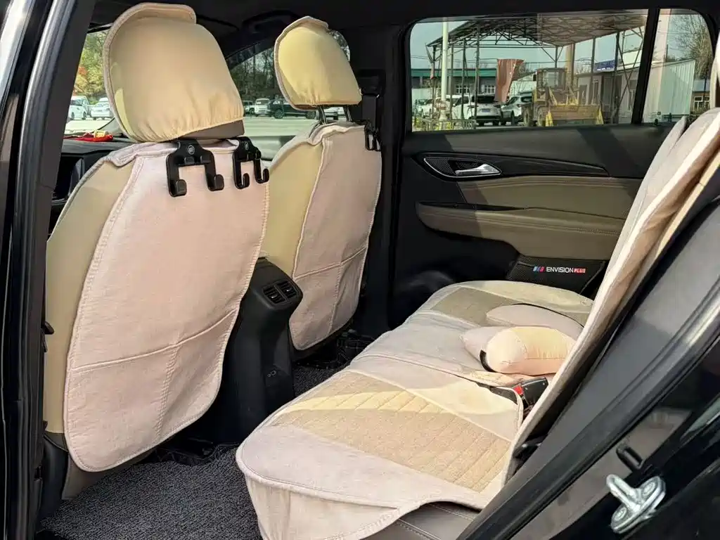 Buick Envision Plus — фото 8