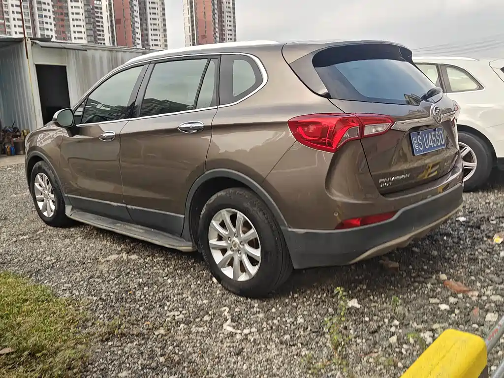 Buick Envision Plus — фото 4