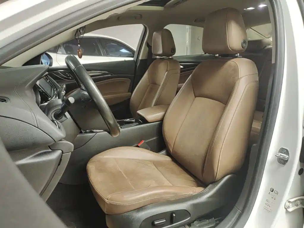 Buick Regal — фото 15