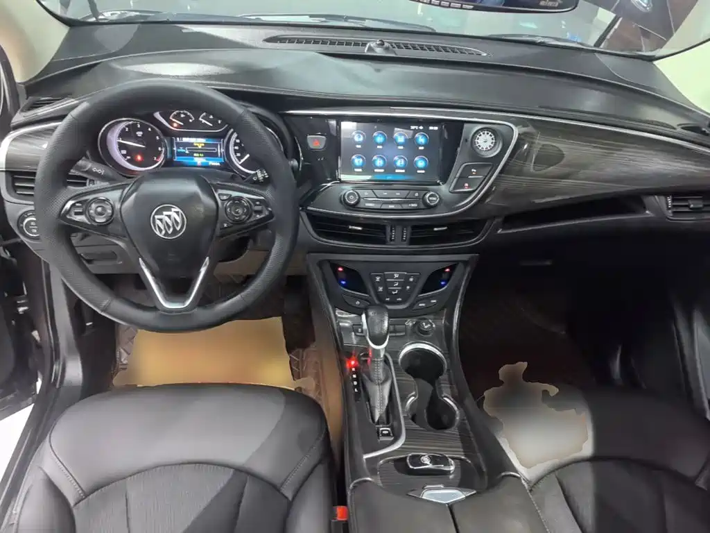 Buick Envision Plus — фото 10