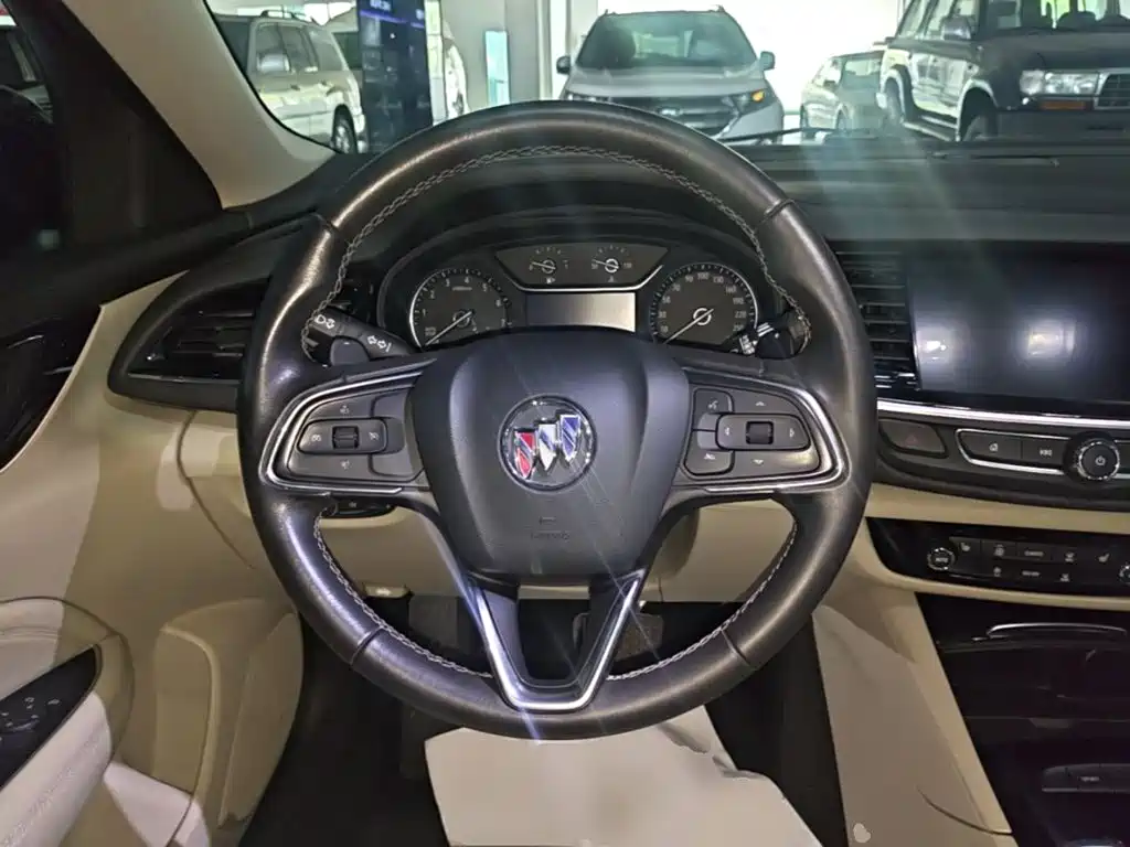 Buick Regal — фото 11