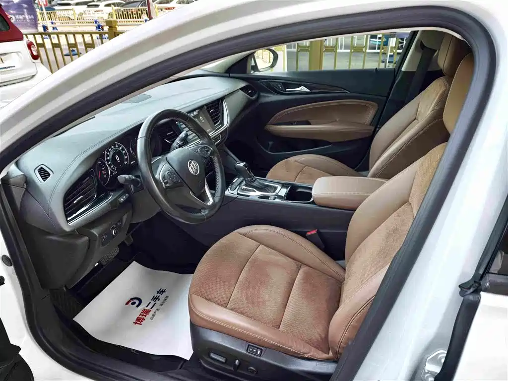 Buick Regal — фото 8