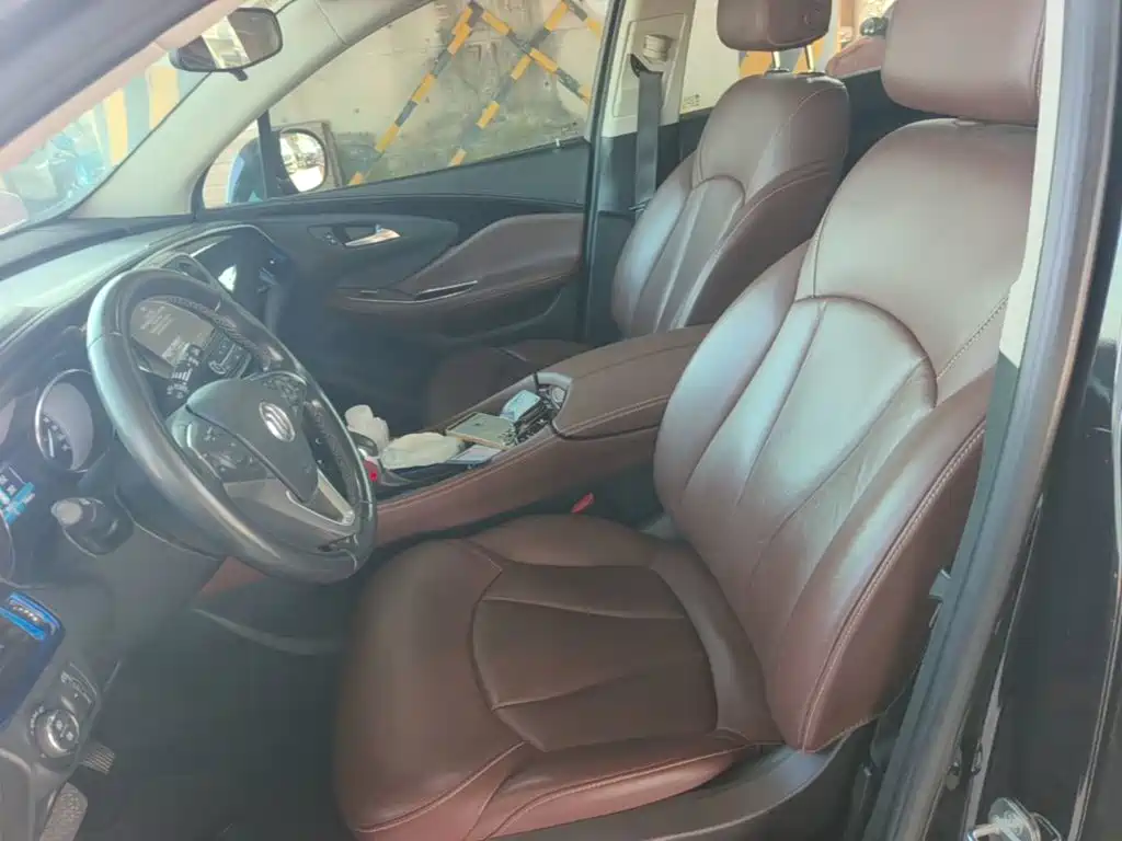 Buick Envision Plus — фото 15