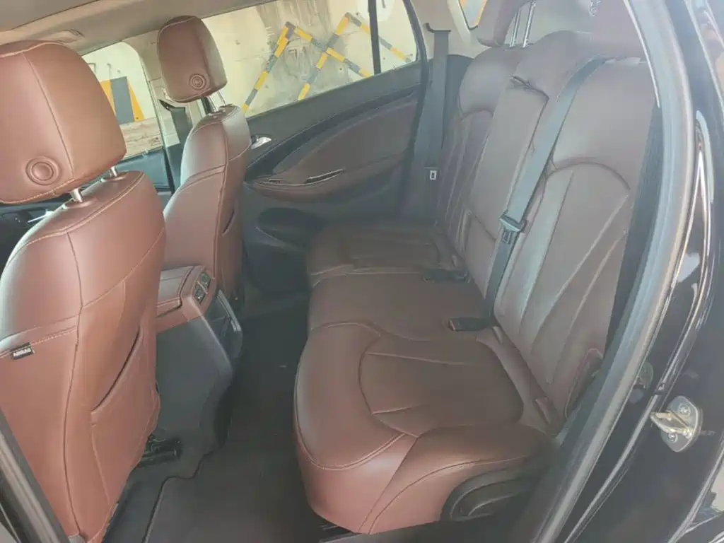 Buick Envision Plus — фото 17