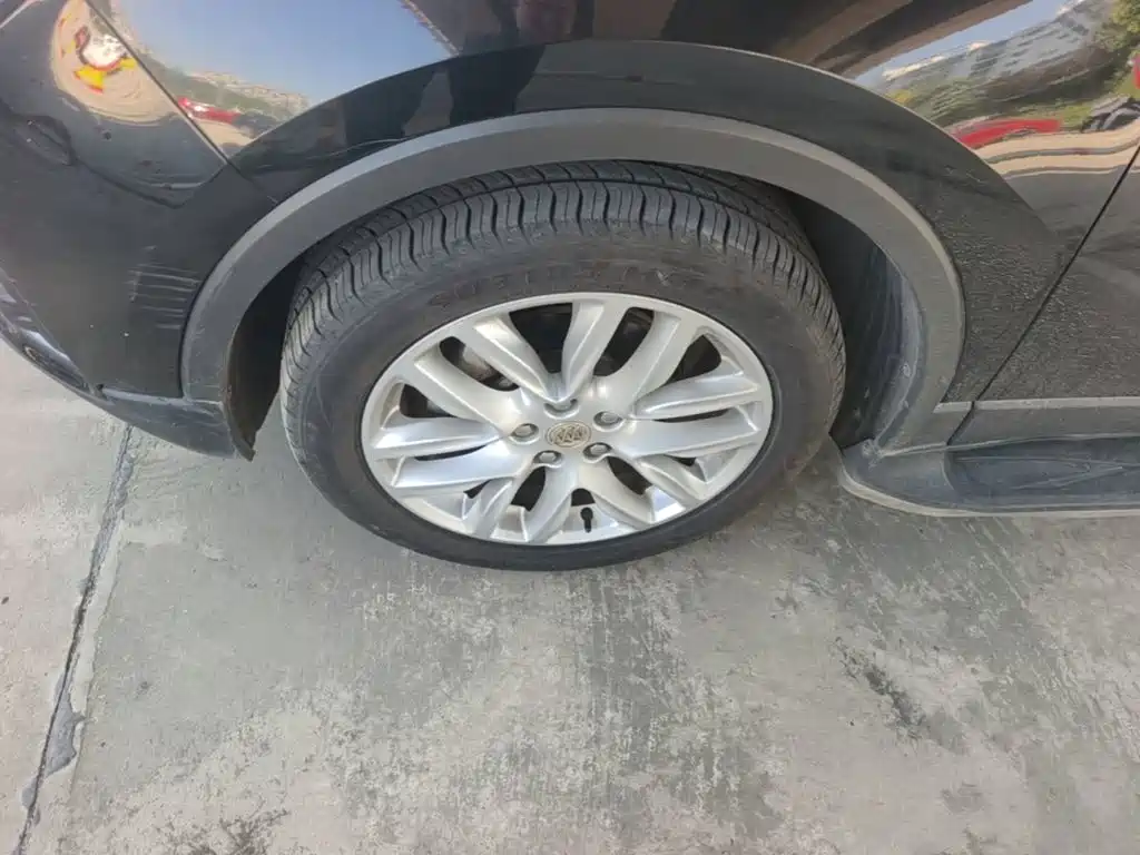 Buick Envision Plus — фото 23