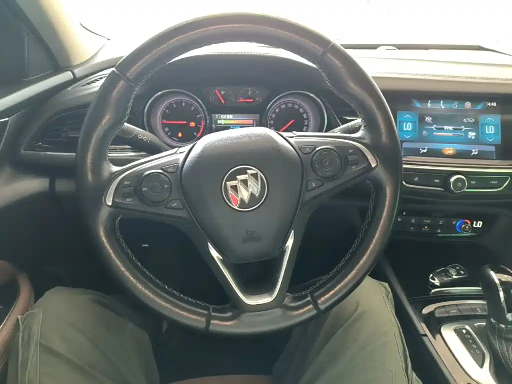 Buick Regal — фото 11
