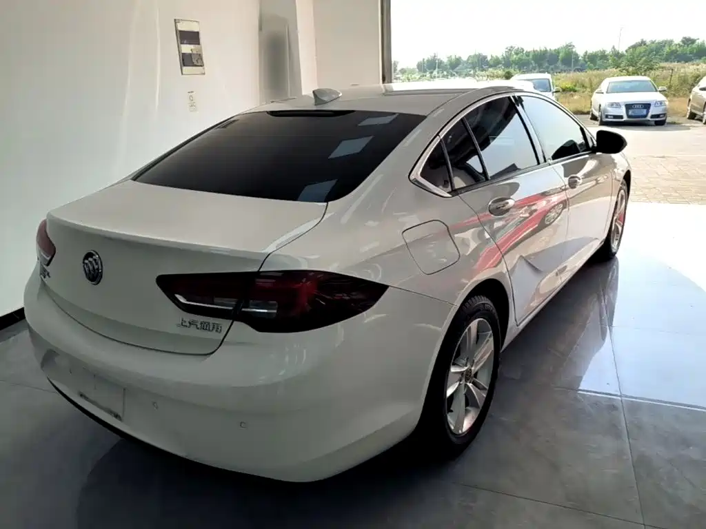 Buick Regal — фото 7