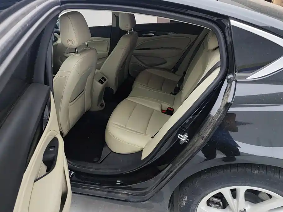 Buick Regal — фото 11