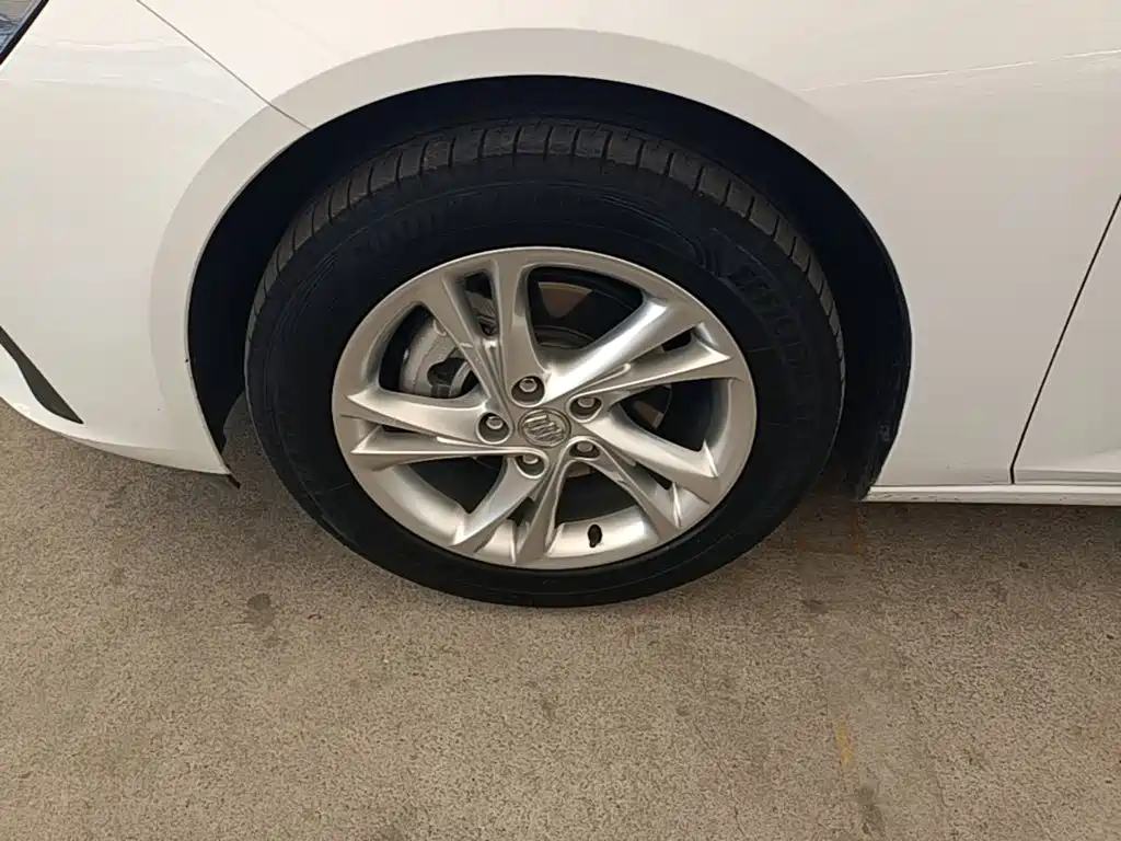 Buick Regal — фото 23