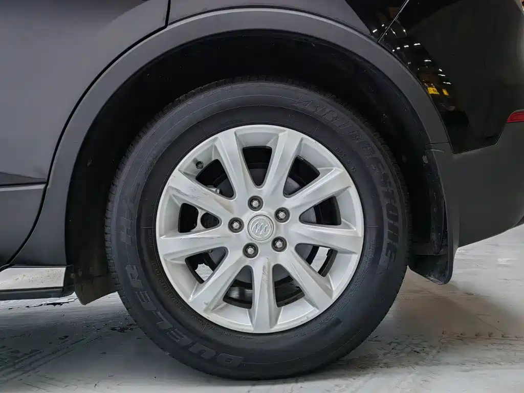 Buick Envision Plus — фото 25