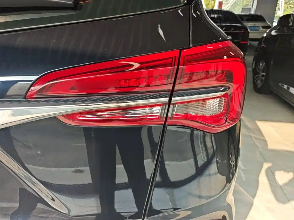 Buick Envision Plus — фото 8