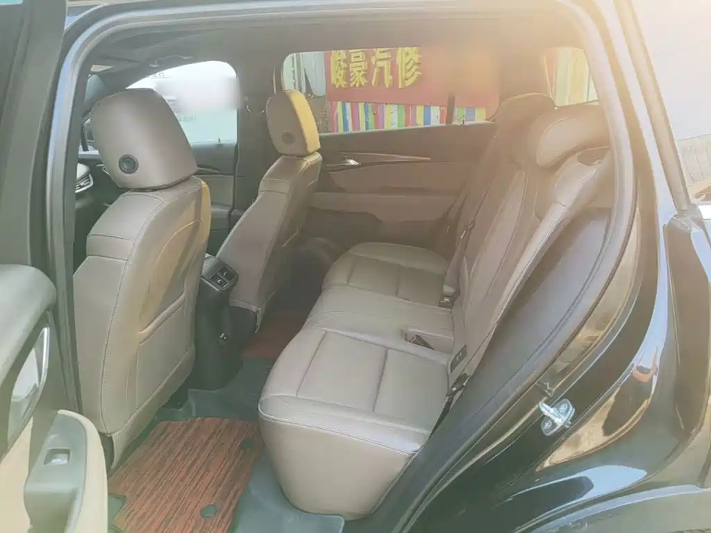 Buick Envision Plus — фото 17
