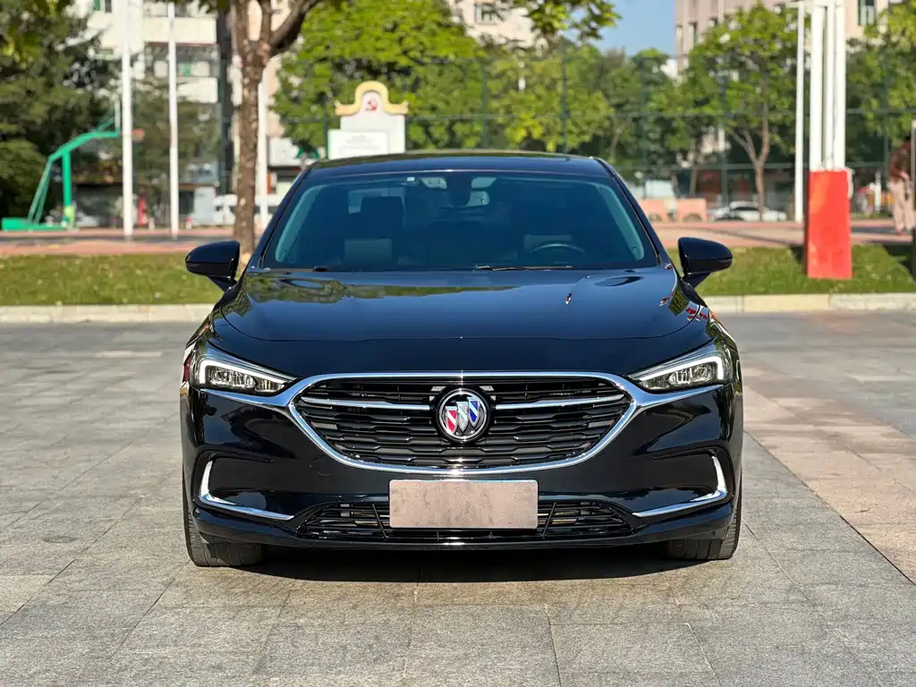 Buick LaCrosse — фото 2