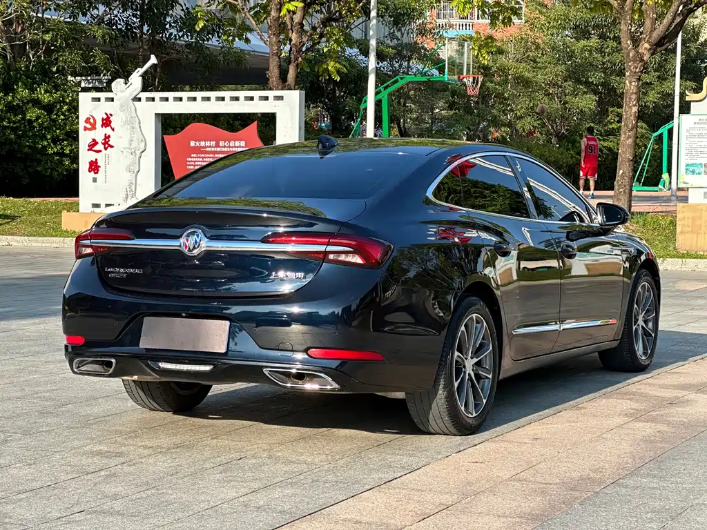 Buick LaCrosse — фото 7