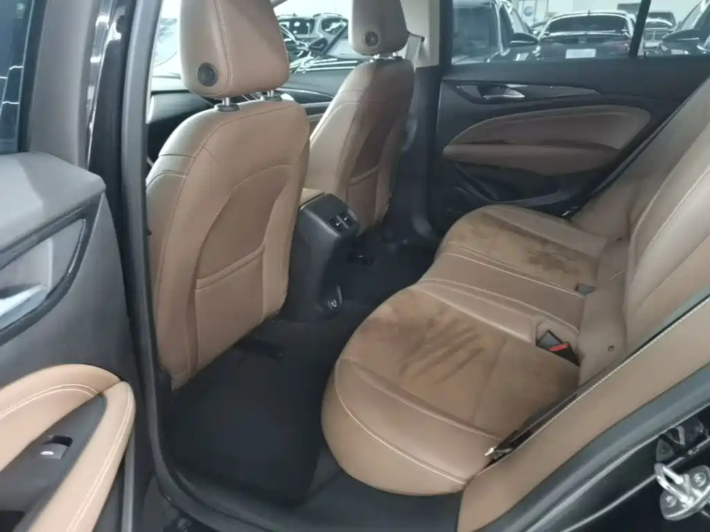 Buick Regal — фото 17