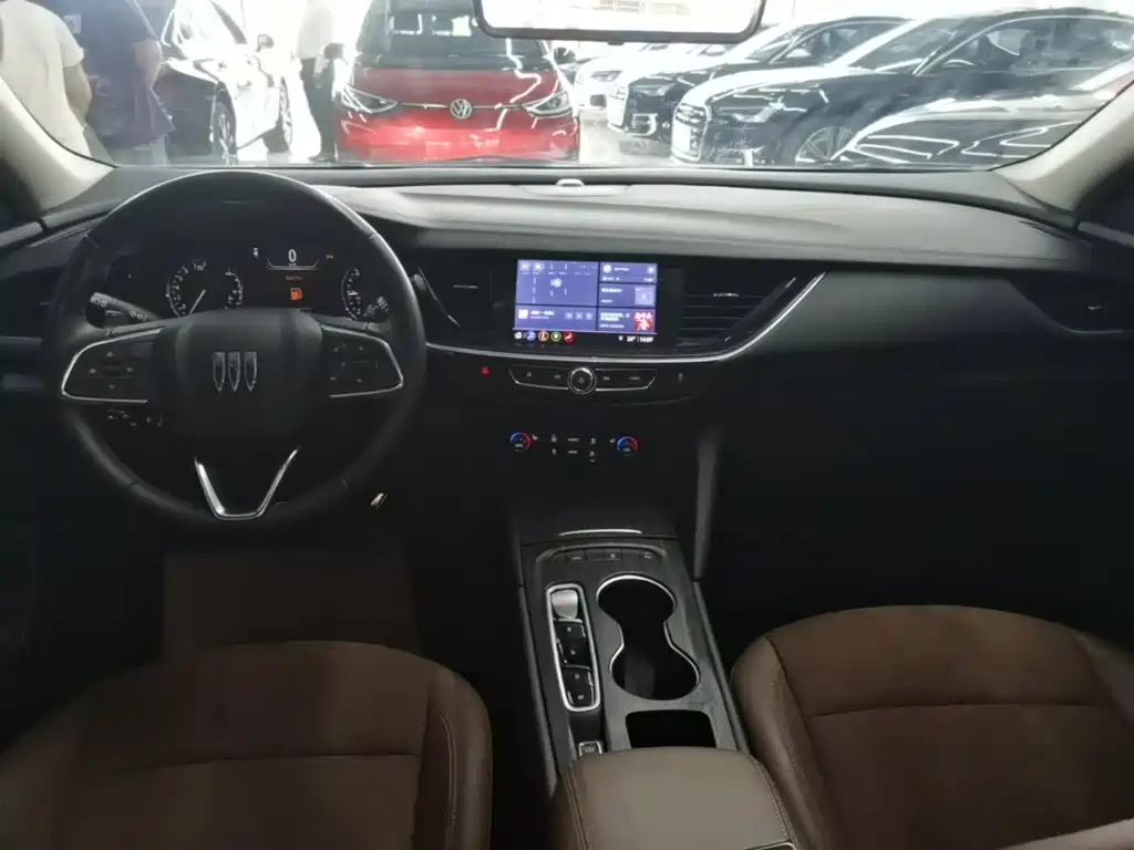 Buick Regal — фото 10