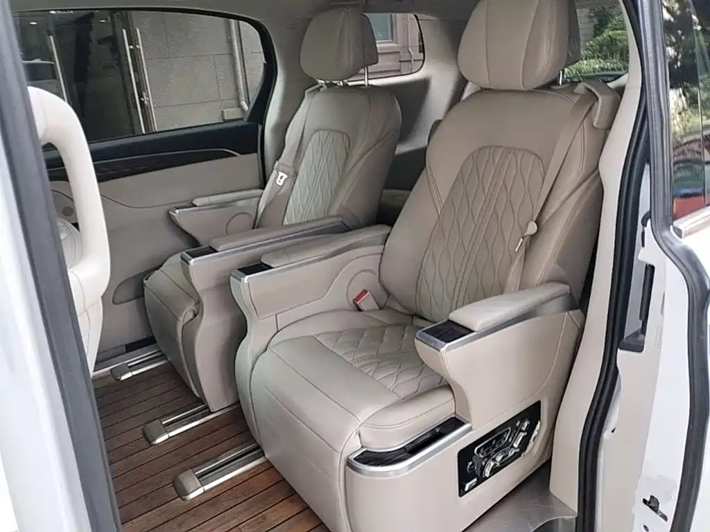 Buick GL8 — фото 17