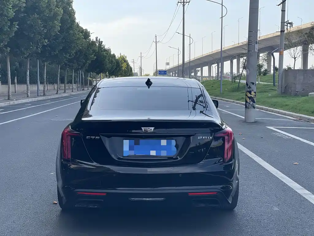 Cadillac CT5 — фото 5