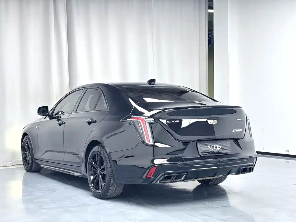 Cadillac CT4 — фото 6