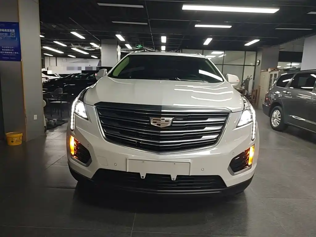 Cadillac XT5 — фото 3