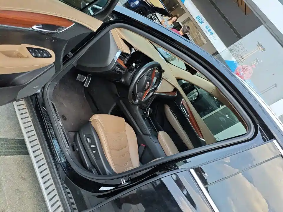 Cadillac XT5 — фото 4
