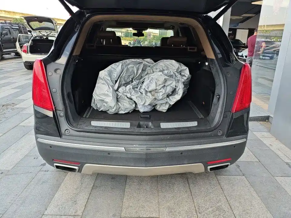 Cadillac XT5 — фото 8