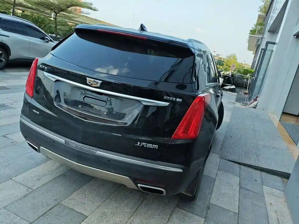 Cadillac XT5 — фото 9